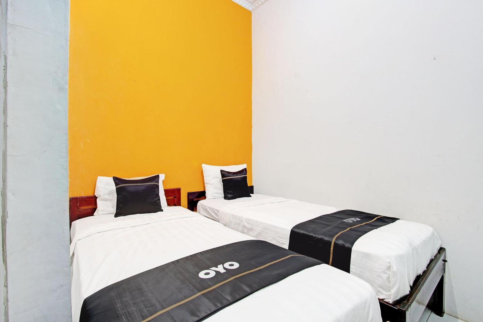 Capital O 92929 Hotel New Tirta Kencana Syariah Tegal (Central Java) Exterior foto