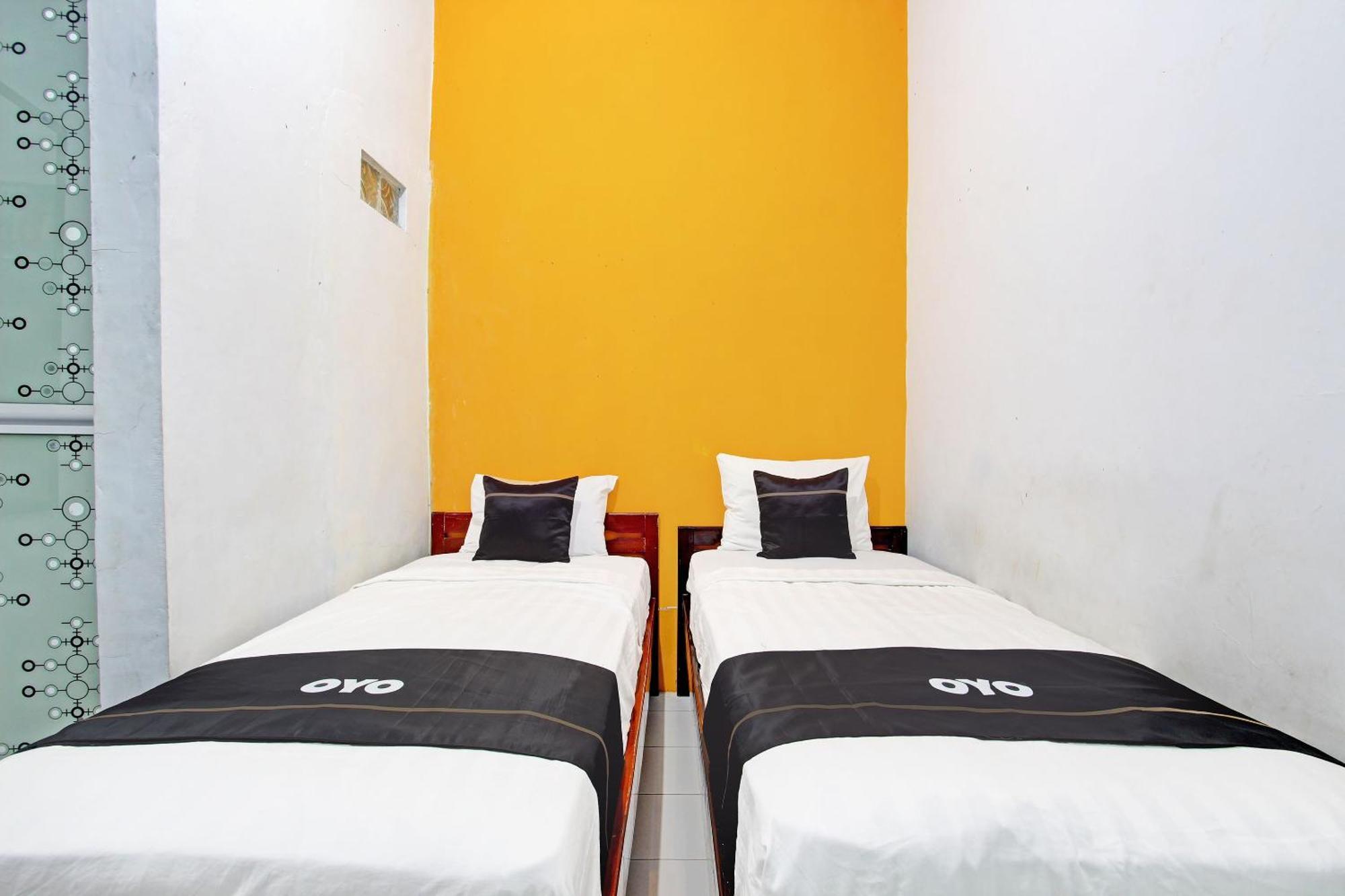 Capital O 92929 Hotel New Tirta Kencana Syariah Tegal (Central Java) Exterior foto